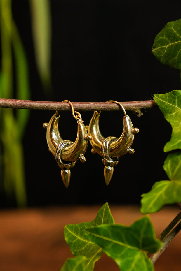 Bohemian Sustainable Fashion - Brass earrings 'Tapatoru' - Uma Nomad
